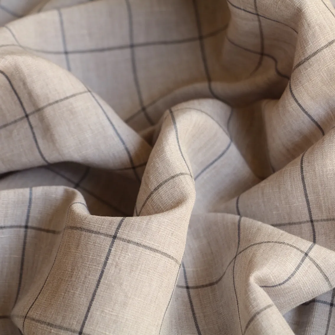 Grey Grid Latte